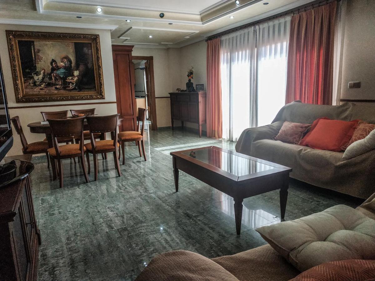 Apartamentos Deluxe San Julian ตอร์เรเวียคา ภายนอก รูปภาพ
