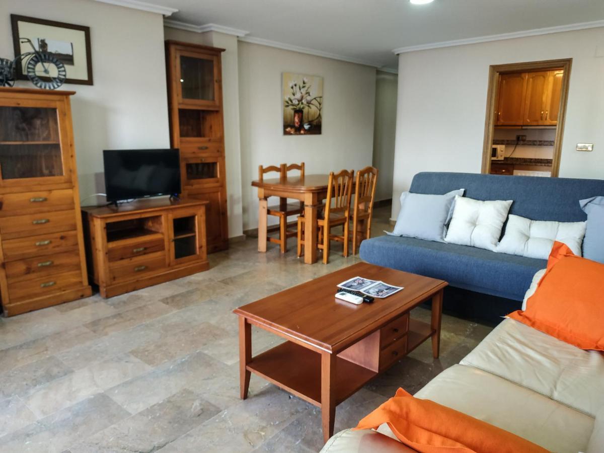 Apartamentos Deluxe San Julian ตอร์เรเวียคา ภายนอก รูปภาพ