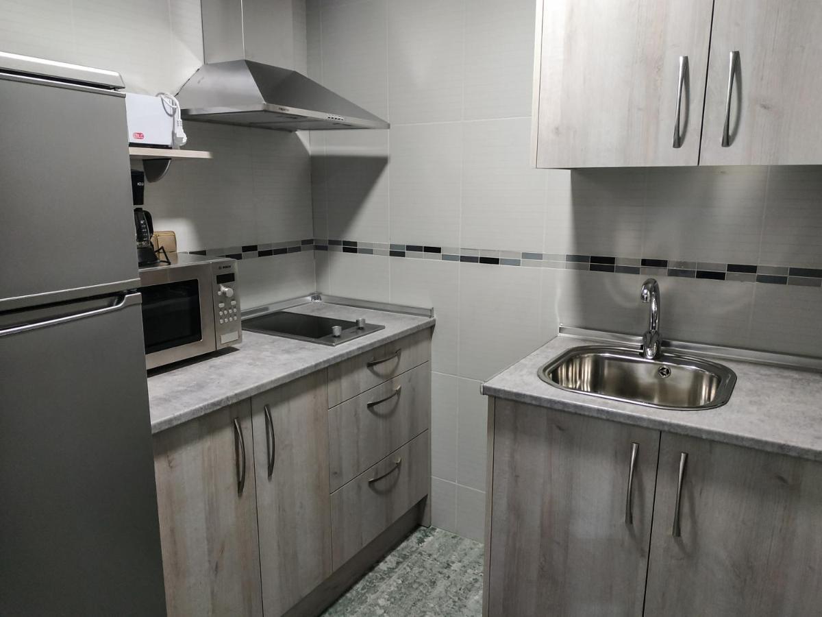 Apartamentos Deluxe San Julian ตอร์เรเวียคา ภายนอก รูปภาพ