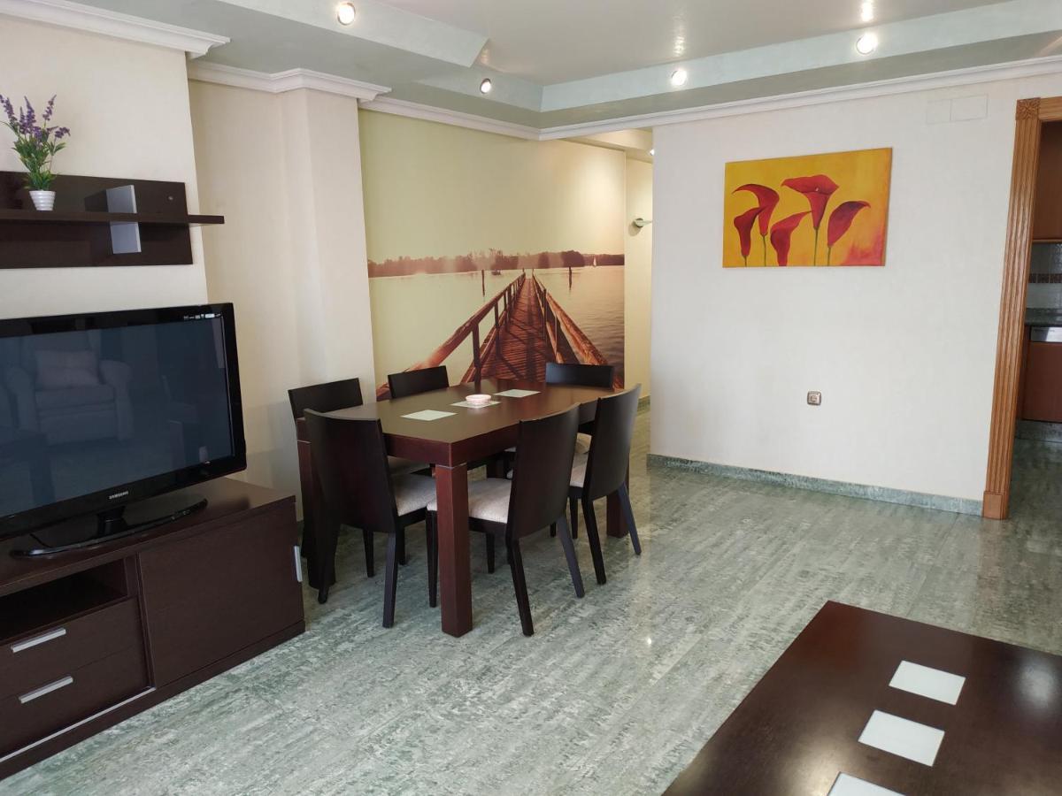 Apartamentos Deluxe San Julian ตอร์เรเวียคา ภายนอก รูปภาพ